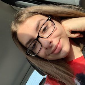 Meet your Posher, Maya